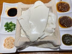 一块豆腐-95号酱骨·一块豆腐(展春园西路店)