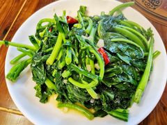 -乡土特色.冷锅鱼.牦牛肉汤锅