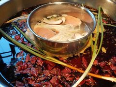 -周幺妹重庆老火锅(银泰城总店)