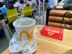 -麦当劳(深圳北站B2检票口楼上)