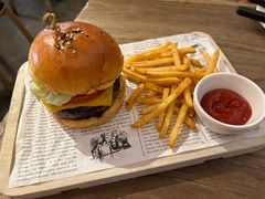 -Common Table · Brunch & Coffee
