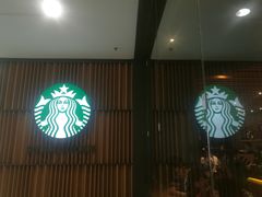 -星巴克臻选(周浦万达店)