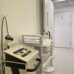 -美奈サロン美甲美睫皮肤管理