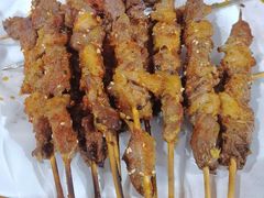 -巴汗羊肉串烧烤店