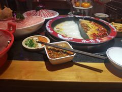 -水巷子·巴掌腰片重庆火锅(巧家店)