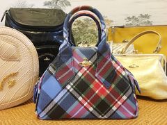 -Vivienne Westwood(上海来福士广场店)