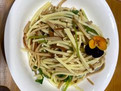 -乐忻皇朝(上海中心大厦店)