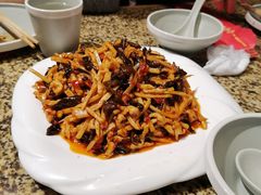 鱼香肉丝-津菜宋记老房子(平山道店)