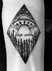 点刺-怪咖纹身刺青