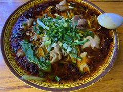 -胥佳烧鸡公牛肉面馆