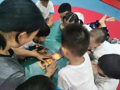 -美吉姆早教(西安万象城中心)