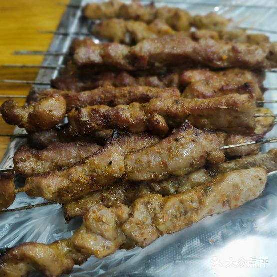 卫东烧烤(站前·财富广场店)