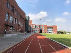 -上海德威外籍人员子女学校(浦西校区)