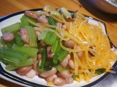-山里屯铁锅炖·东北菜(康桥店)