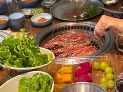 -明洞阿姨·韩式酱蟹烤肉·创意料理(三元桥店)