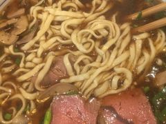 -镇南锅盖面馆(解放路店)