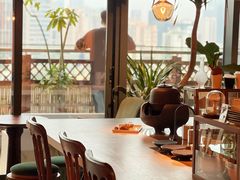 -luutosa  cafe & tea 鹿兔山