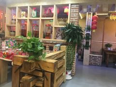 -闯关东东北农家菜(崂山石老人店)
