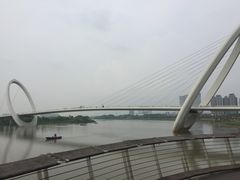 -南京眼步行桥