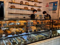 面包甜点陈列柜-81BAKERY(大学路店)