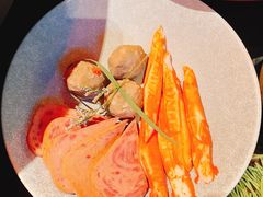 -芸山季·云南野生菌火锅(人民广场来福士店)