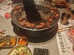 -草家酱蟹炭火烤肉店(珲春南路一店)