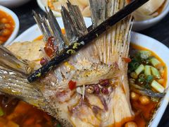 -老船舫·现做活鲜鱼馆(东郊记忆店)