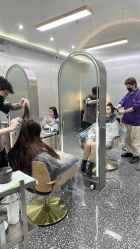 -Tloml salon