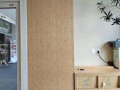 -奈雪的茶(优特汇店)