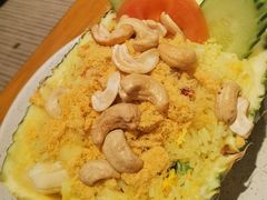 菠萝海鲜炒饭-mango tree芒果树泰国餐厅(青岛万象城店)
