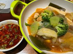 -万记麻辣烫国展总店