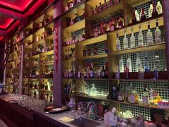 -饮湖威士忌鸡尾酒吧