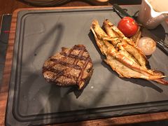 -恰餐厅及酒吧 CHAR Bar & Grill (北京丽都皇冠假日店)