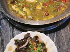 -老船舫·现做活鲜鱼馆(东郊记忆店)