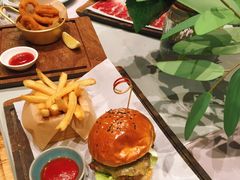 特制牛肉汉堡-EN SPACE恩空间