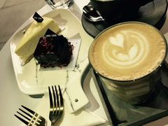 -UNI UNI(环亚凯瑟琳店)