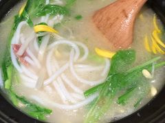 云南过桥米线-云海肴·汽锅鸡·云南菜(高德置地店)