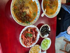 -金杨拉面王小吃面馆·牛三宝面·红烧牛肉粉