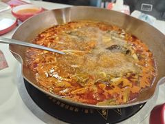 -毛辣果·贵州红酸汤牛肉火锅(西单店)