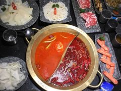 菌汤／番茄鸳鸯锅-渝利重庆火锅