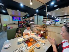 -海底捞火锅(杭州滨江九宜城店)