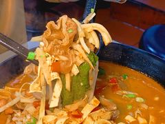 酸笋肥肠米粉-缘久缘米粉(新街口店)