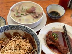 鲍蛤蛏面-沪西老弄堂面馆(定西路店)