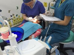 -岳辰齿科(浦东长泰店)