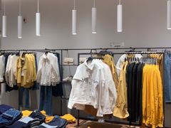 -URBAN REVIVO(西安Momopark店)