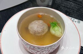Clear Steamed Lion's Head in Chicken Broth