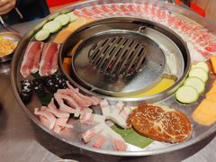 -哈哈碳都·牛肋条无限自助烤肉(台江万达店)