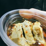 泡在茶油汤汁里的臭豆腐
