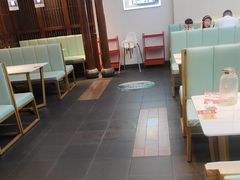-阿瓦山寨·湘菜现炒·剁椒鱼头王(咸阳总店)