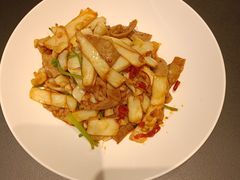 酸白菜炒肥肠-常鲜楼常来尝鲜海胆馆(星海店)